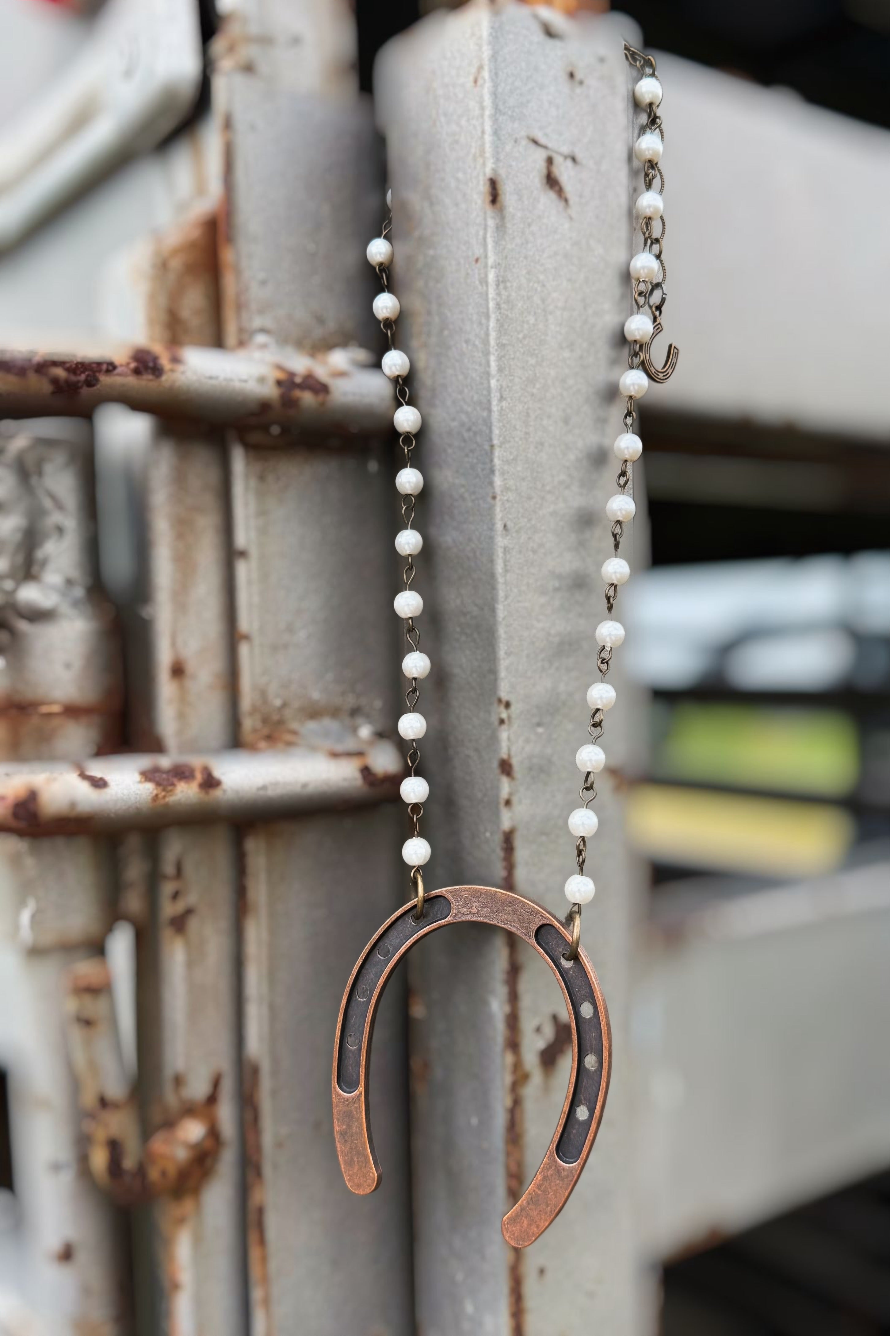 Lucky Spur Pearl Horseshoe Necklace