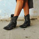 Cossette Bootie *distressed jet black*