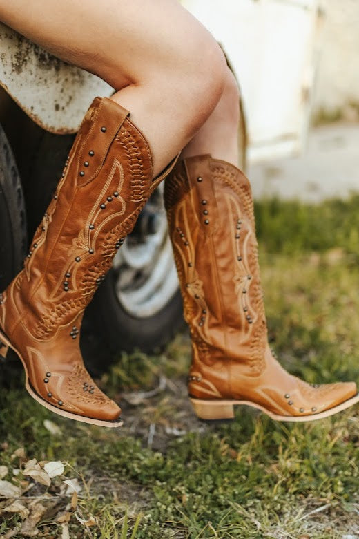 Cossette Boot *saddle*