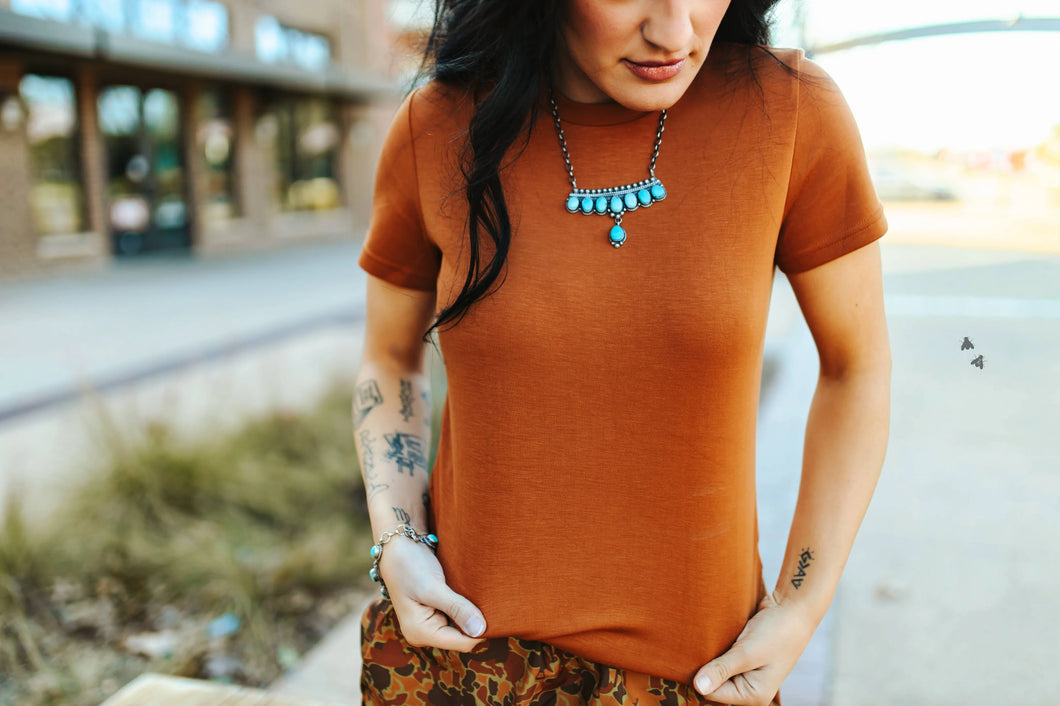 Basic Snug Tee *saddle*
