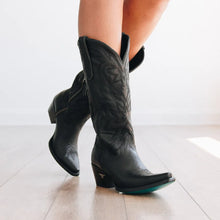 Load image into Gallery viewer, Smokeshow Boot *jet black*
